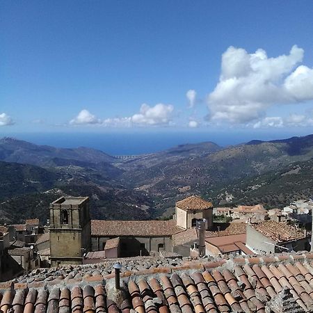 Casa Vacanze Lina Appartement San Mauro Castelverde Buitenkant foto